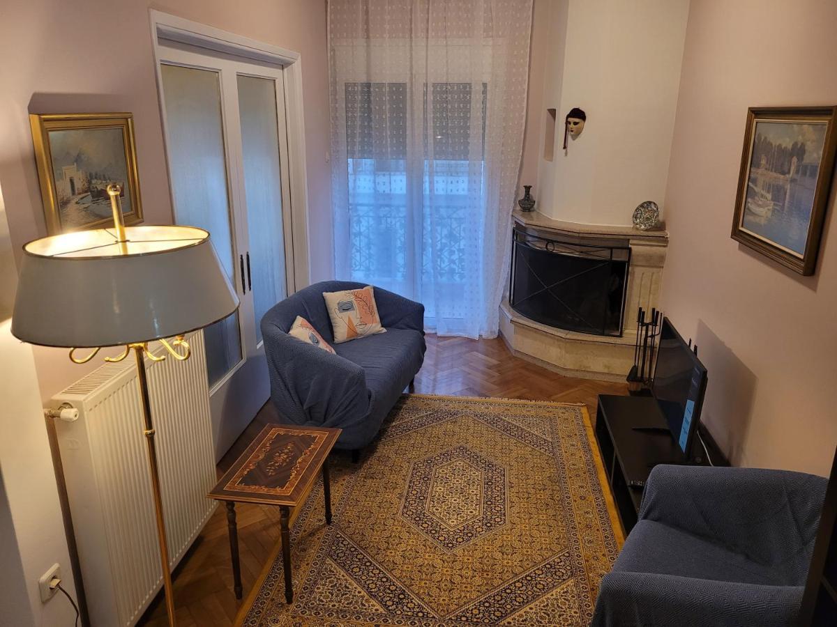 City Center Apartment Arta Luaran gambar